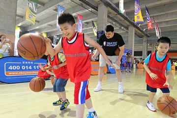 NBA姚明籃球俱樂部-訓(xùn)練集錦