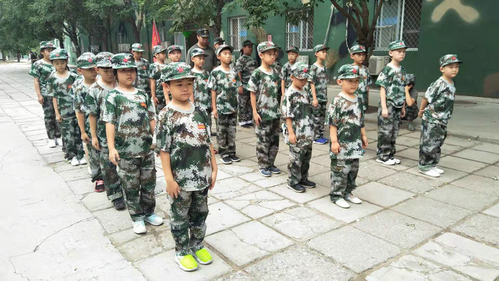 3天小小衛(wèi)士軍事夏令營1